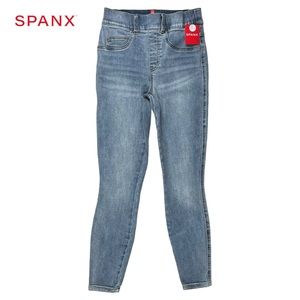 Spanx XS Petite Sculpt Pull-On Skinny Jeans Light Wash Butt‎ Lifting NWT